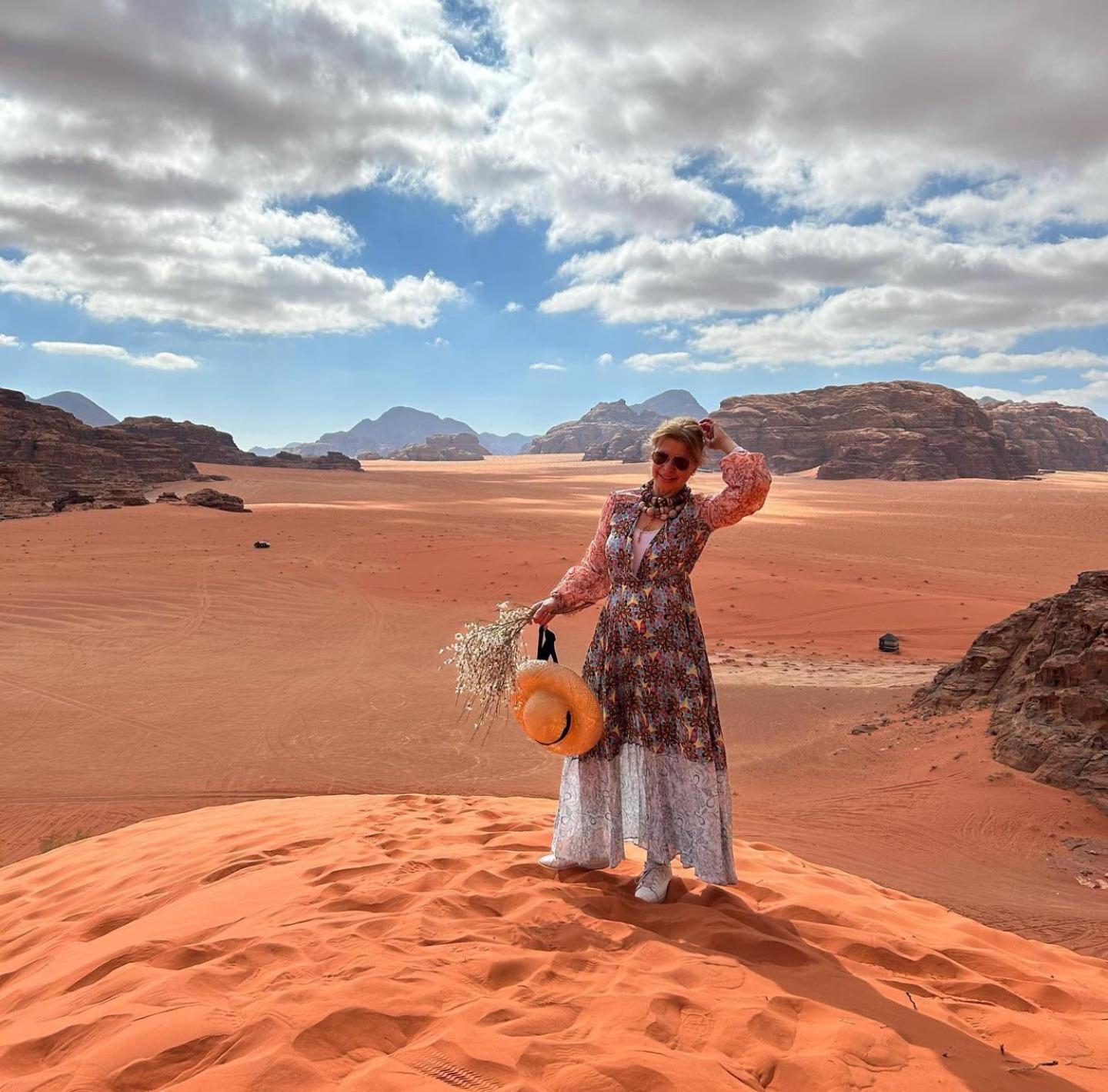 Hotel Desert Knights Camp Wadi Rum Esterno foto