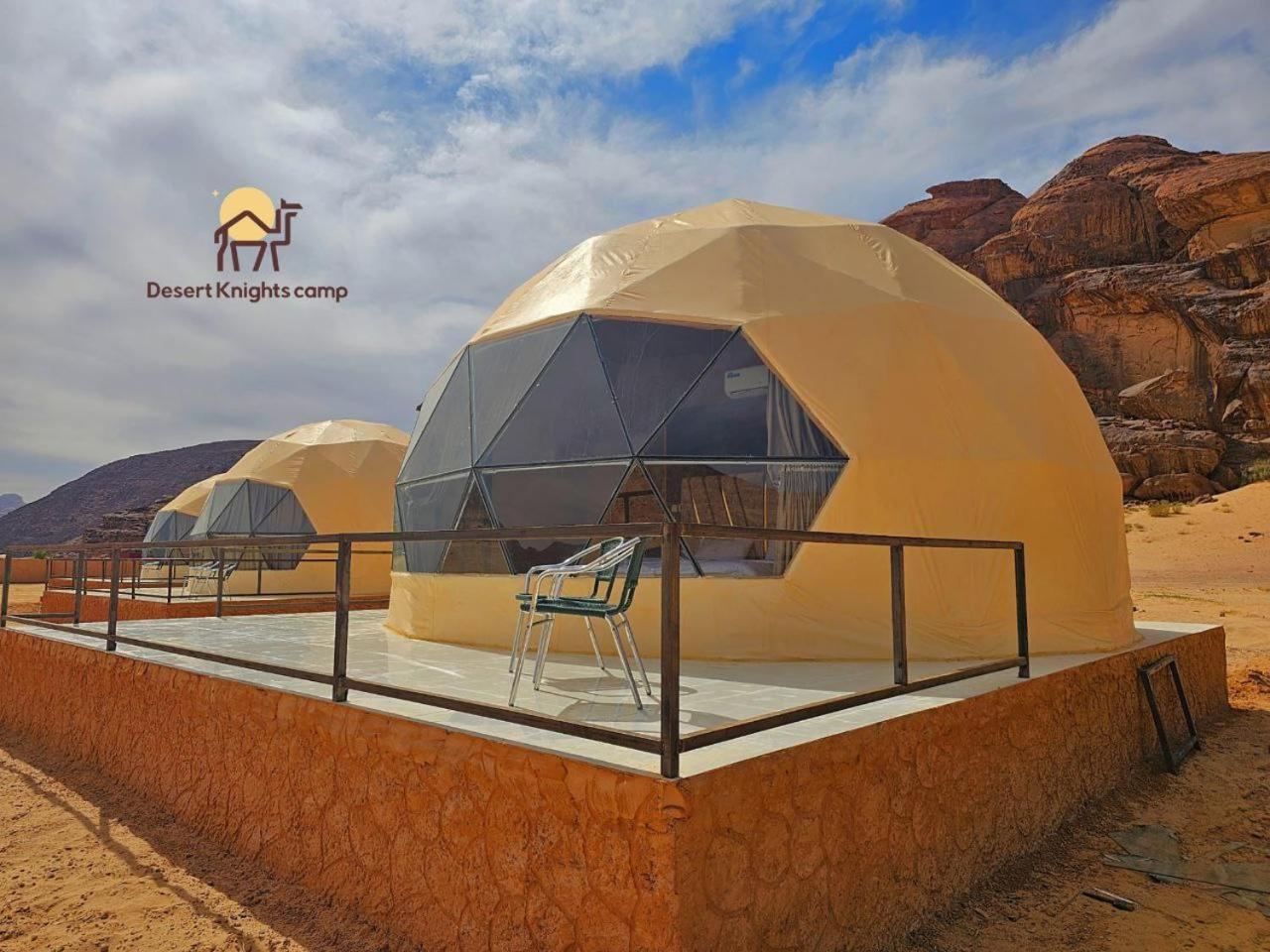 Hotel Desert Knights Camp Wadi Rum Esterno foto